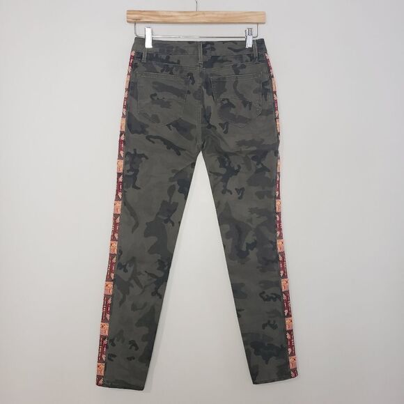 Driftwood Jackie Size 24 NWT Green Camo Aztec Embroidered Skinny Jeans Pants - Picture 7 of 15
